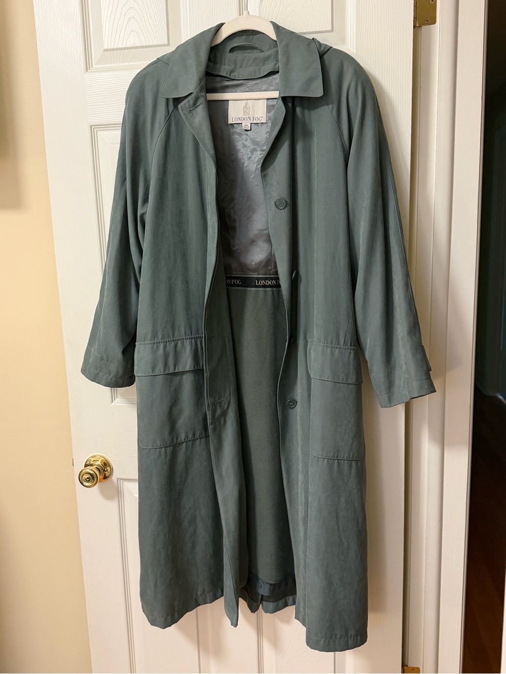 Women’s London Fog Trench Coat w/ hood sz L green